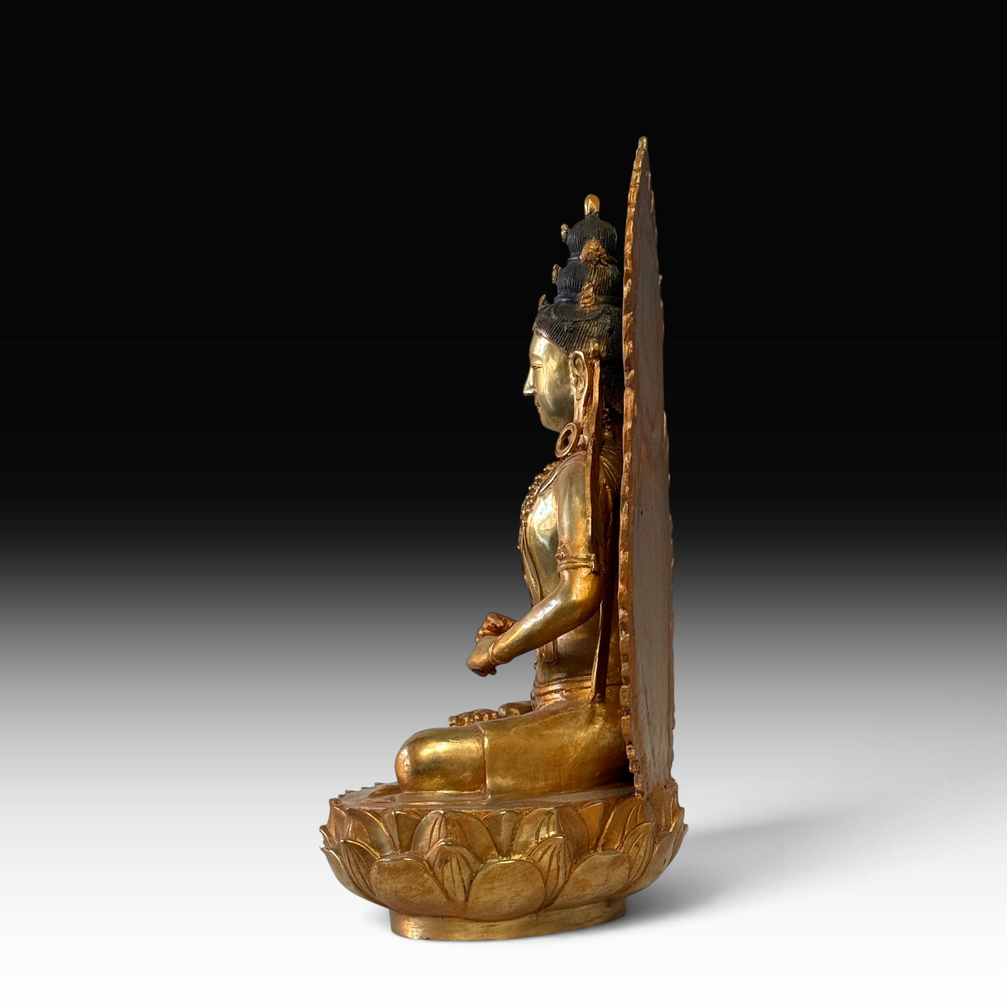 Bodhisattva Figur Bronze China 43 cm – Buddha Statue auf Lotosthron mit Aureole