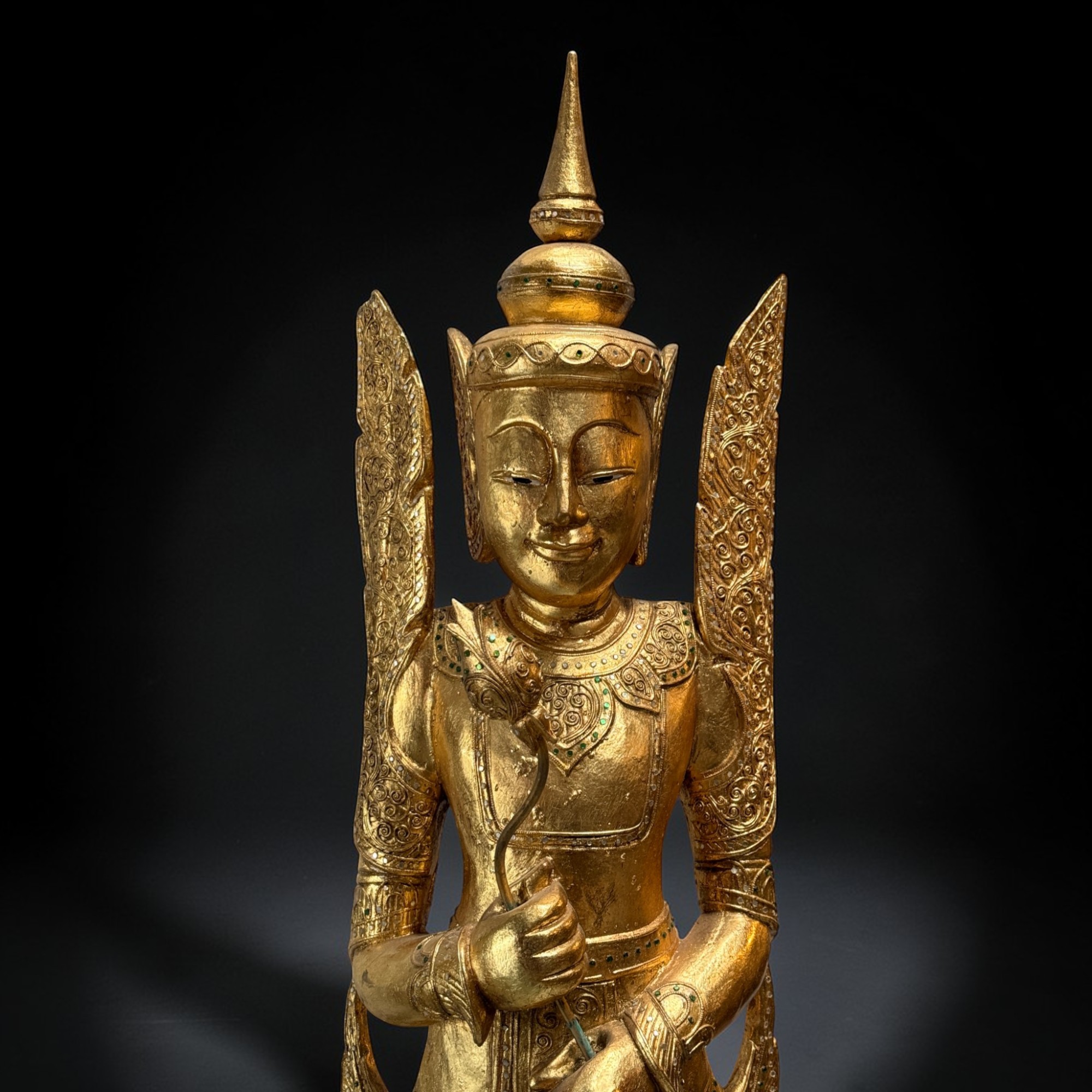 Thailändischer Tempelwächter Holz Statue blattvergoldet 171 cm groß