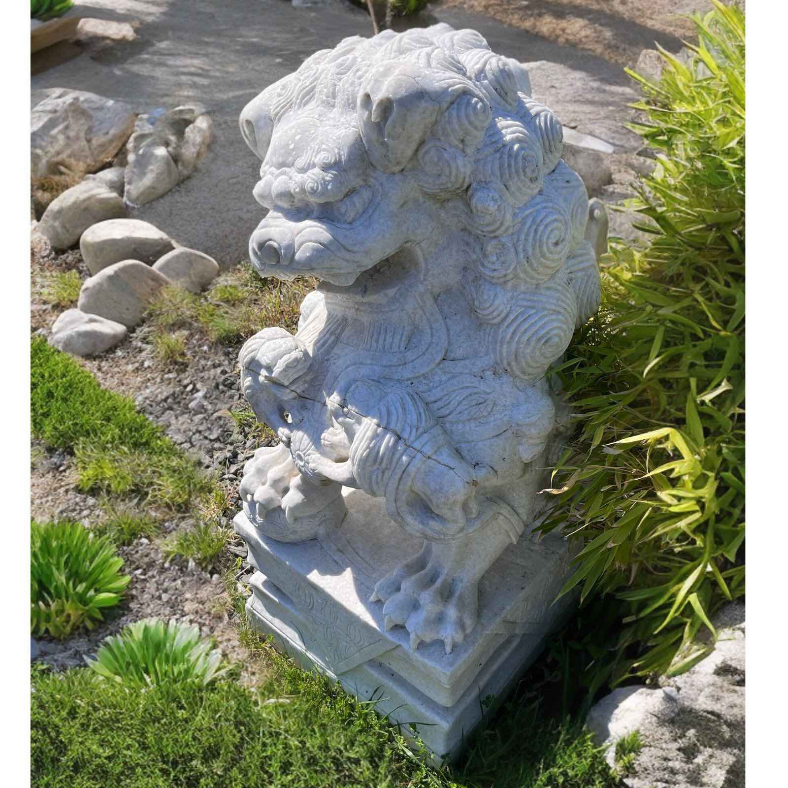 Chinesischer Wächterlöwe Tempellöwe Marmor Skulptur China 110cm