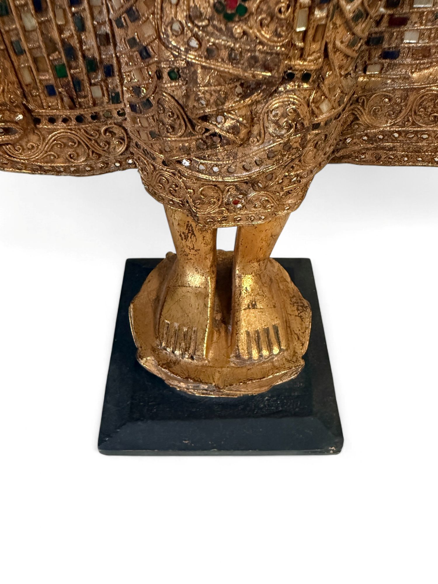 Holz Buddha Skulptur mit Blattvergoldung - alt