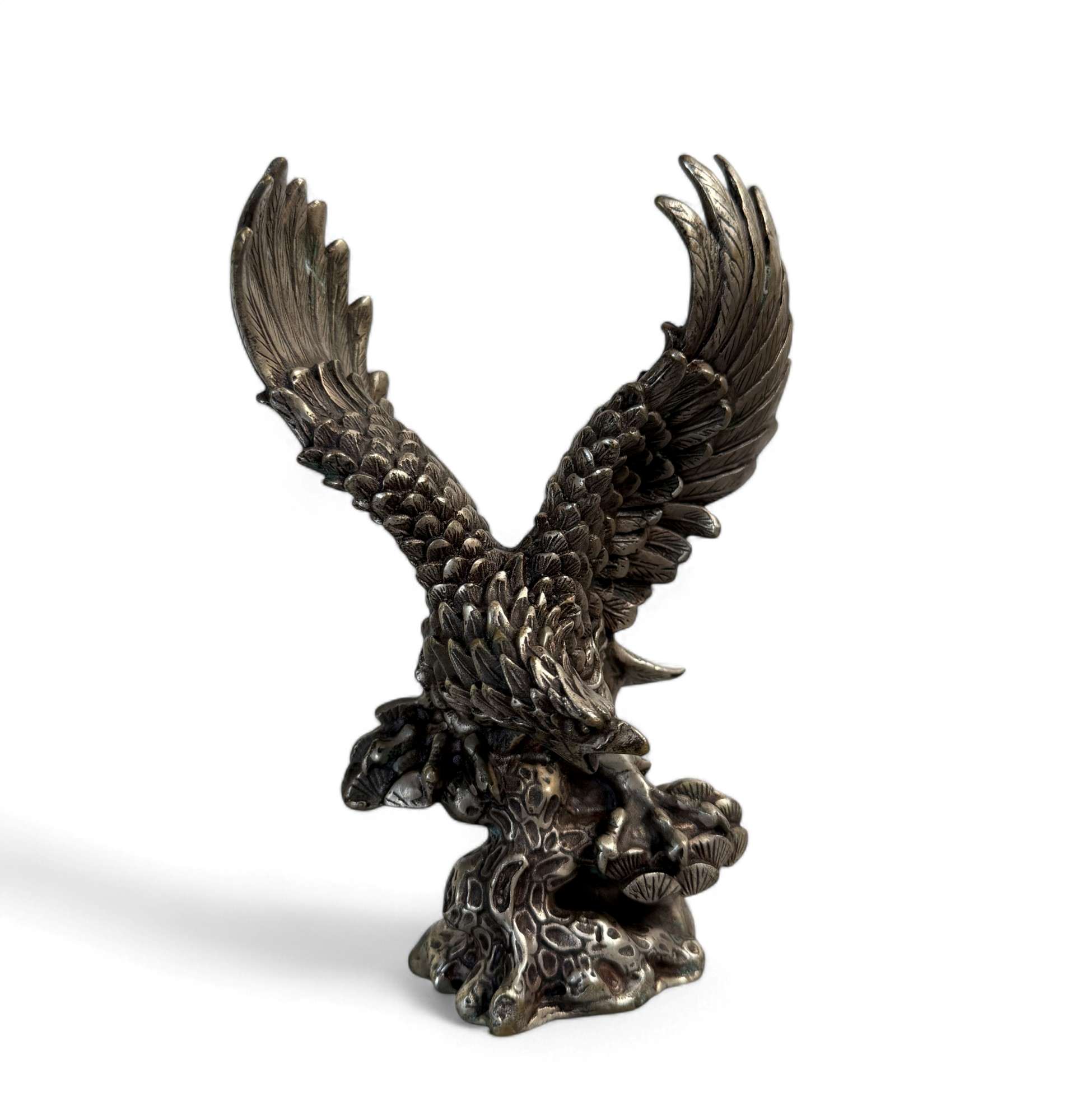 Adler Skulptur aus Bronze – Krafttier Symbol für Stärke & Freiheit, mit Patina